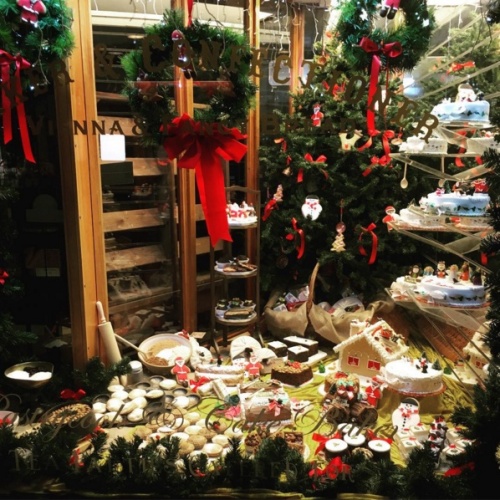 Dunns Bakery on Instagram- -Our new Christmas window is now in, stop and take a peek when you're passing! #Christmas2015 #crouchend #eatlocal #n8-.clipular